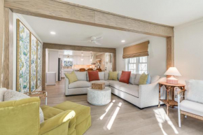 Walk to Lake Texoma Kingston Retreat with Deck!